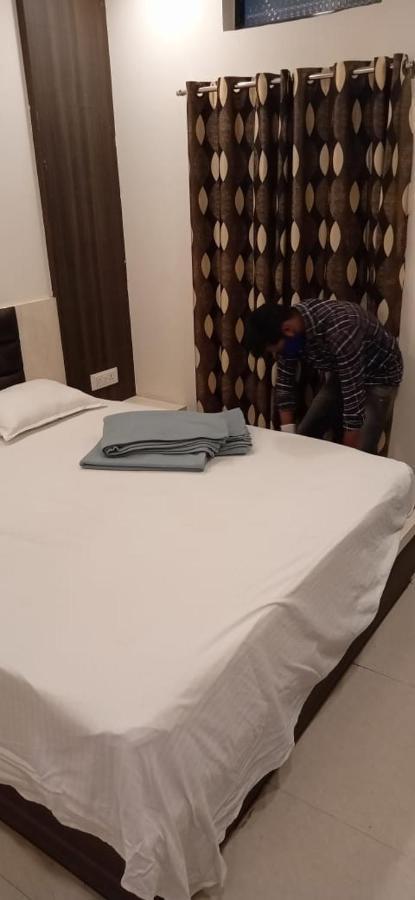 Super Hotel O Shri Shiva Palace Rāipur Εξωτερικό φωτογραφία