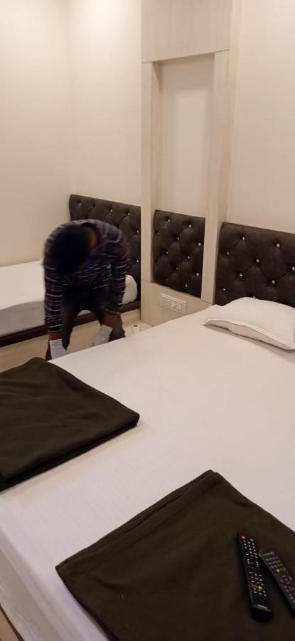 Super Hotel O Shri Shiva Palace Rāipur Εξωτερικό φωτογραφία