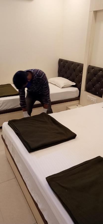 Super Hotel O Shri Shiva Palace Rāipur Εξωτερικό φωτογραφία