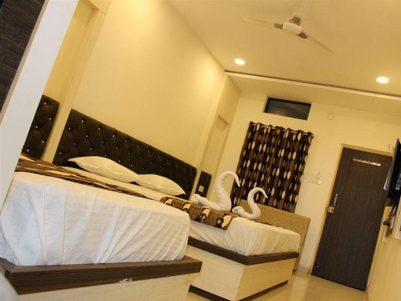 Super Hotel O Shri Shiva Palace Rāipur Εξωτερικό φωτογραφία