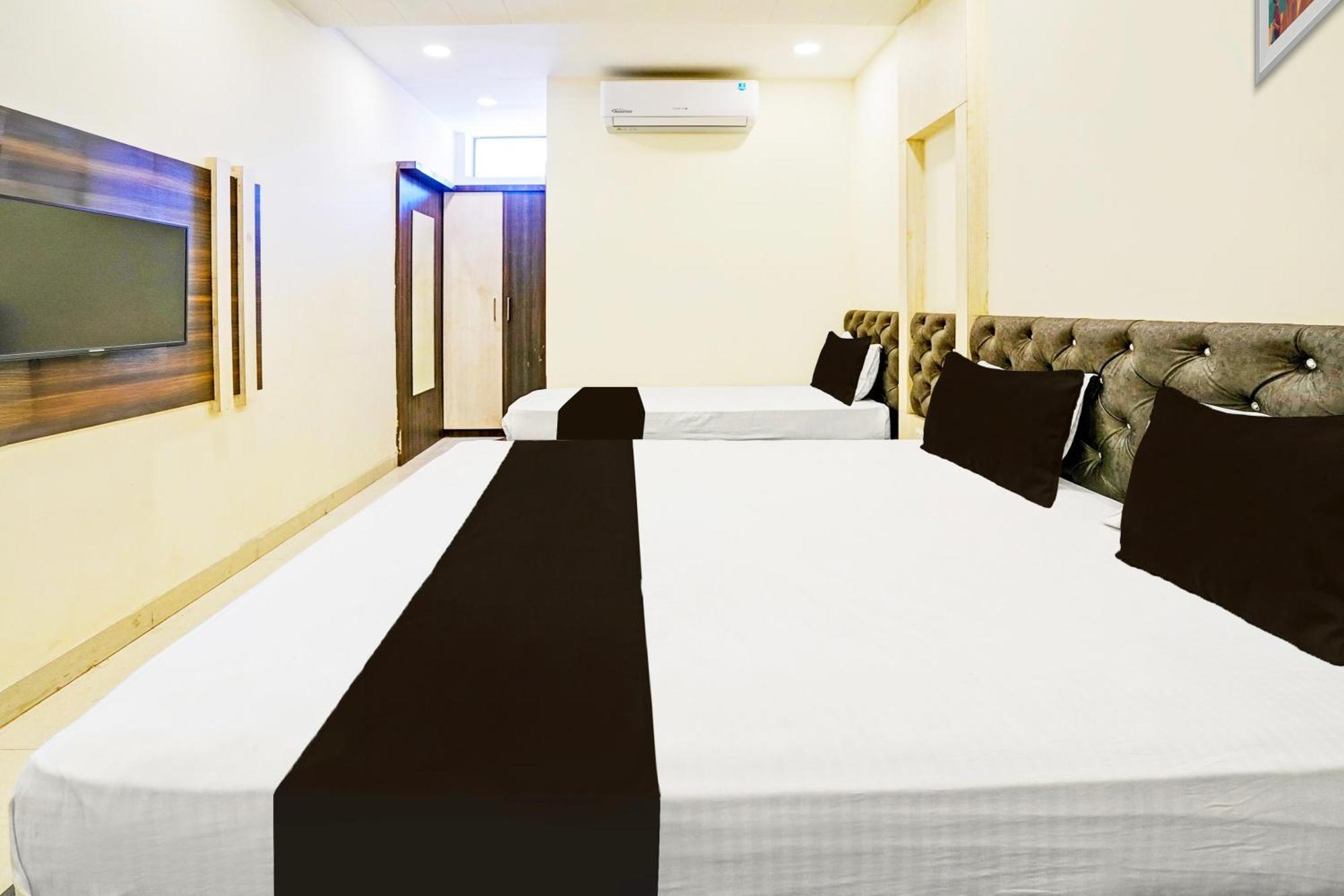 Super Hotel O Shri Shiva Palace Rāipur Εξωτερικό φωτογραφία