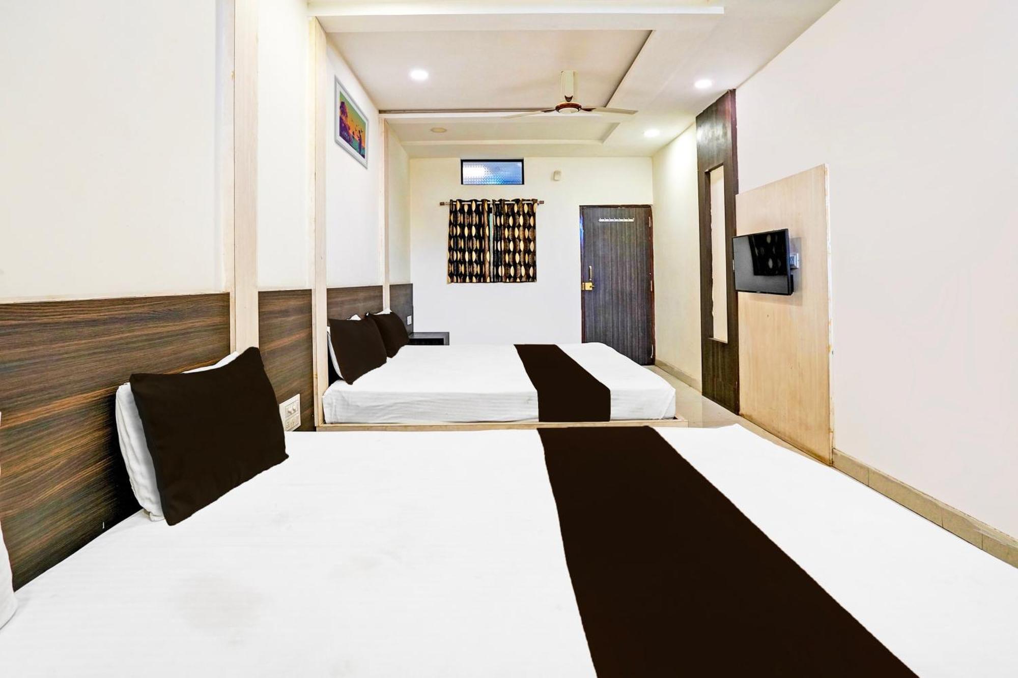 Super Hotel O Shri Shiva Palace Rāipur Εξωτερικό φωτογραφία