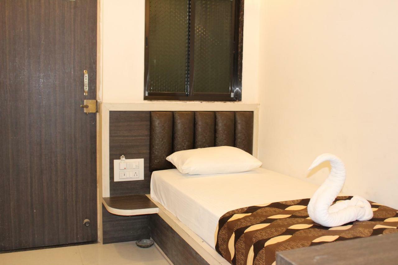 Super Hotel O Shri Shiva Palace Rāipur Εξωτερικό φωτογραφία