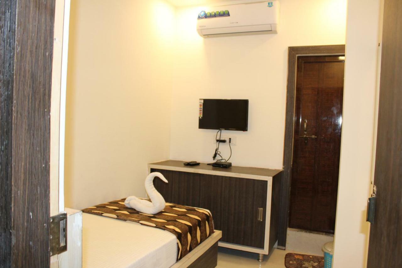 Super Hotel O Shri Shiva Palace Rāipur Εξωτερικό φωτογραφία