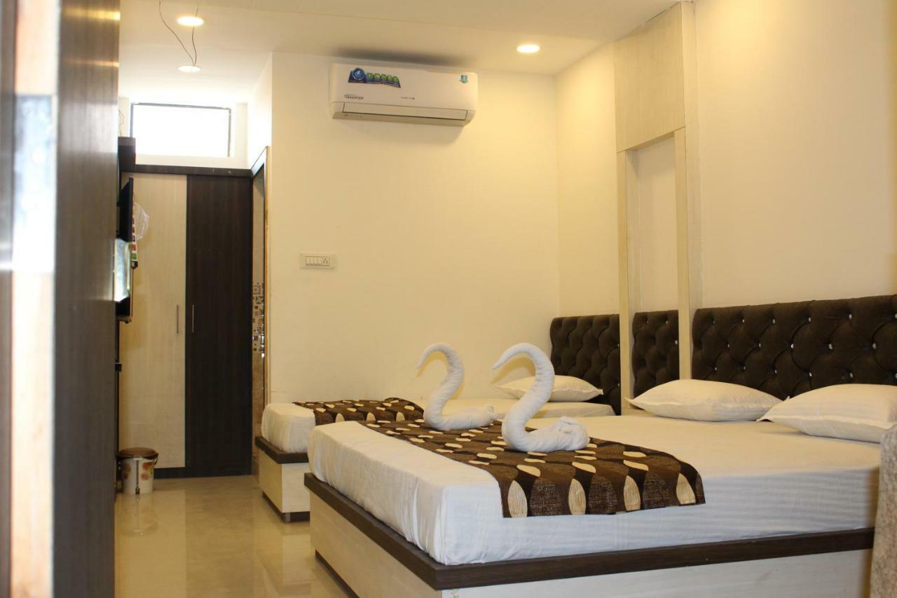 Super Hotel O Shri Shiva Palace Rāipur Εξωτερικό φωτογραφία