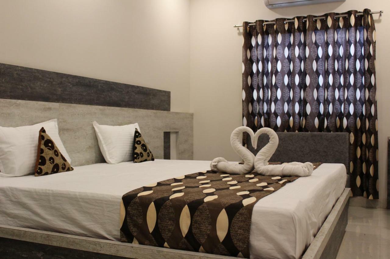 Super Hotel O Shri Shiva Palace Rāipur Εξωτερικό φωτογραφία