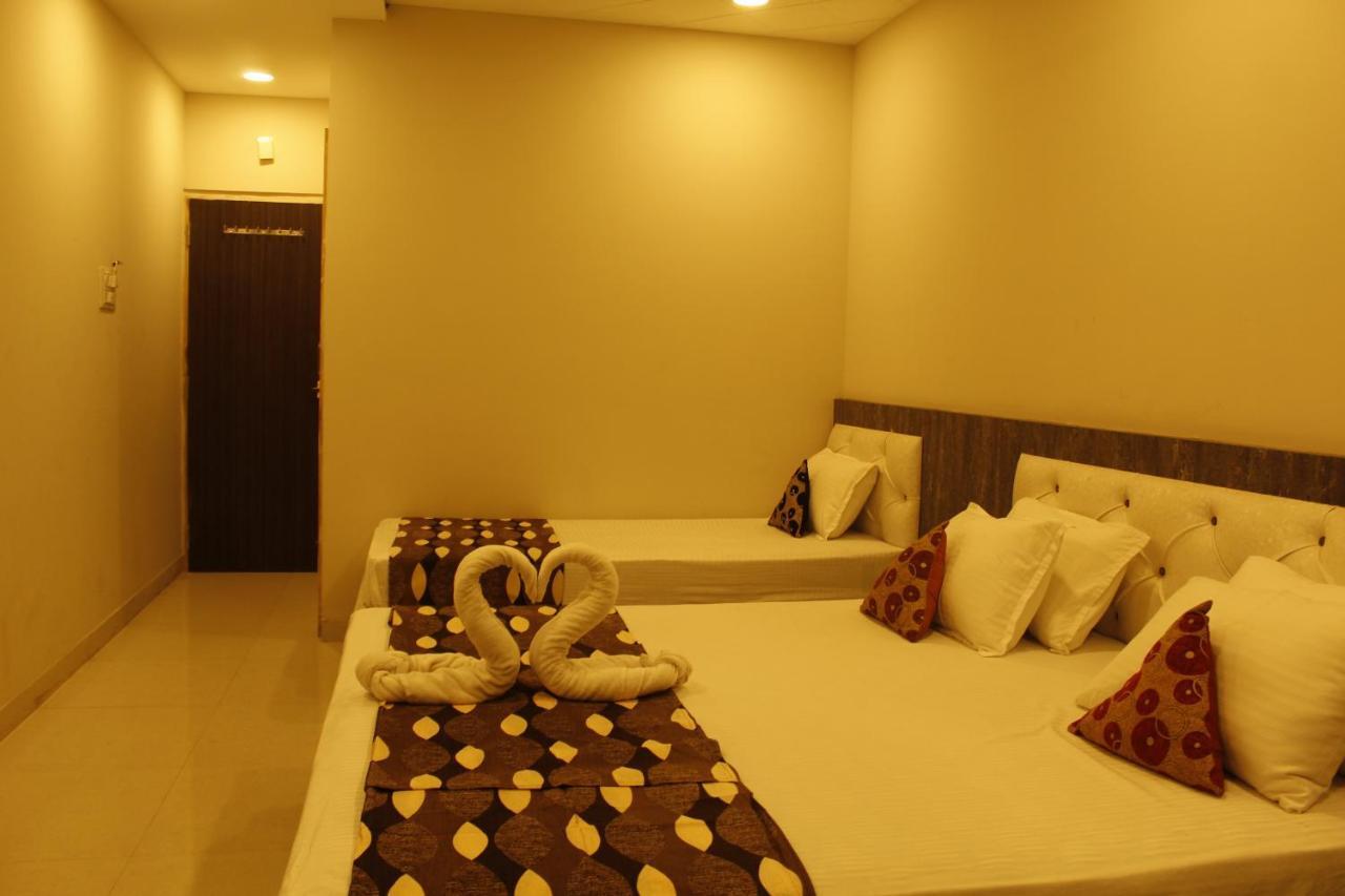 Super Hotel O Shri Shiva Palace Rāipur Εξωτερικό φωτογραφία