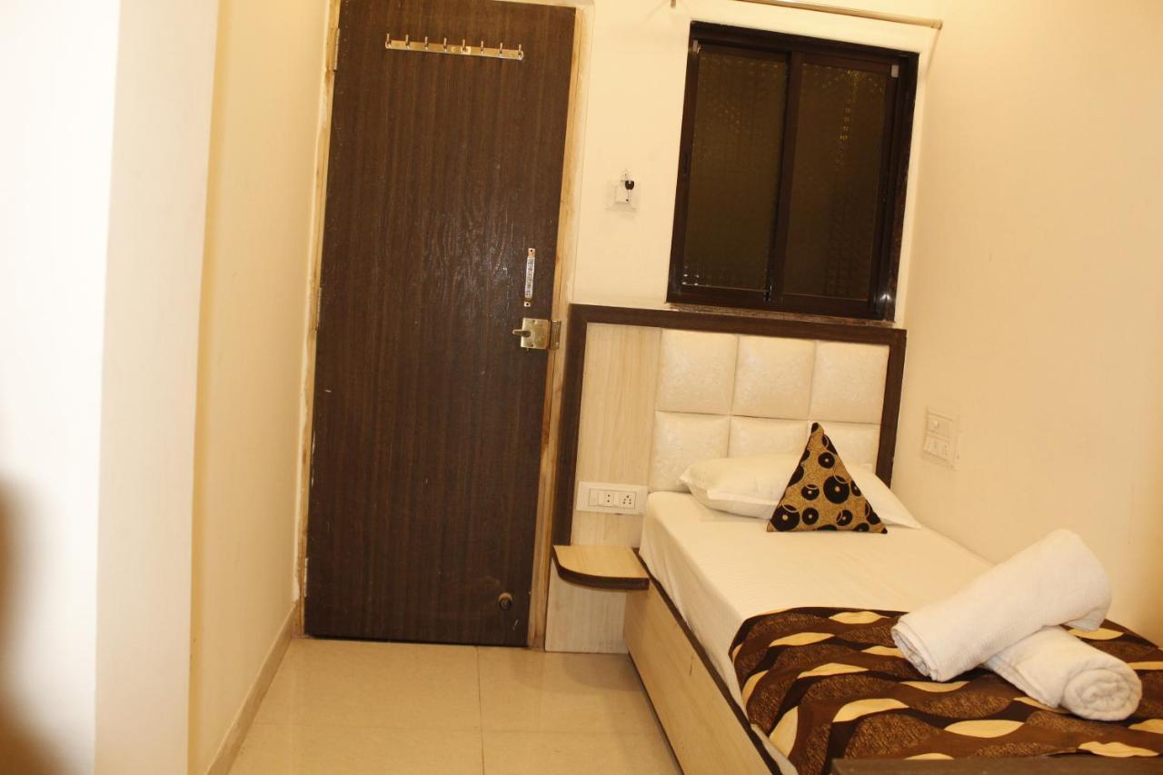 Super Hotel O Shri Shiva Palace Rāipur Εξωτερικό φωτογραφία